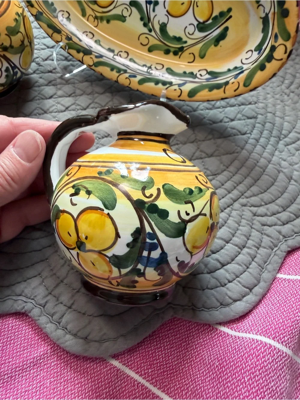 Hand-Painted Italian-Style Ceramic Serving Platter in Yellow & Green - Picture 4 of 8